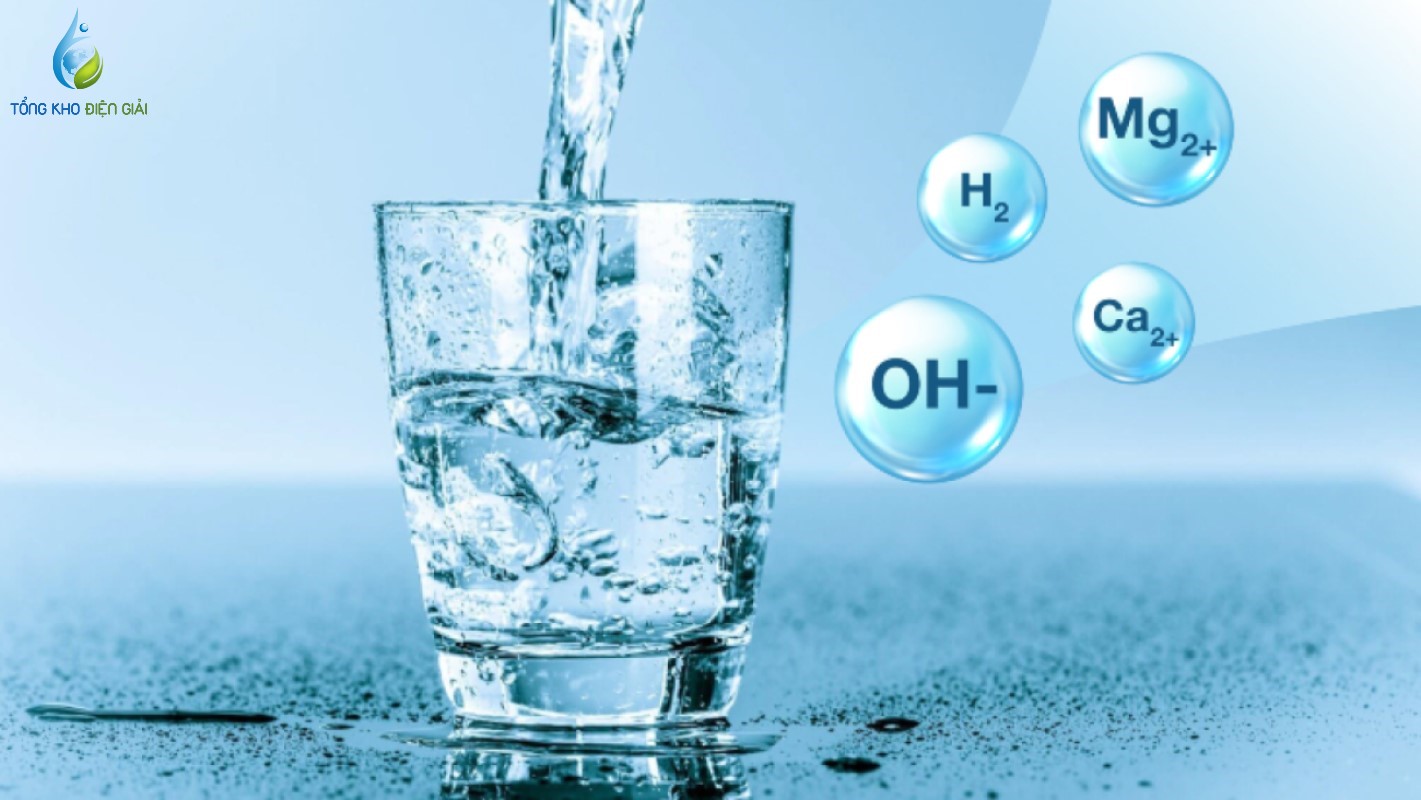 Nước ion kiềm giúp các triệu chứng như đau xót dạ dày và buồn nôn giảm đi nhanh chóng.